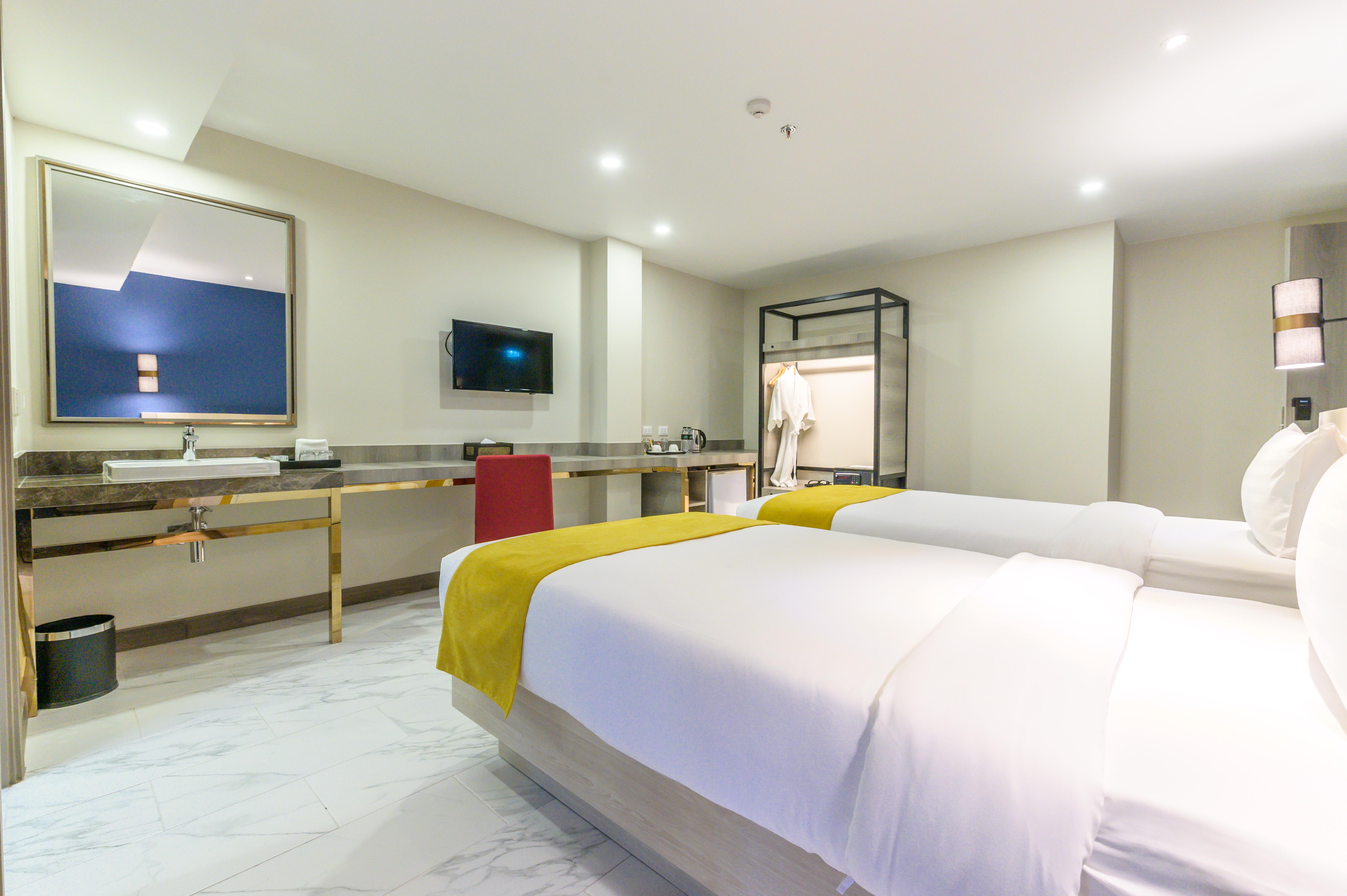 Andakira Hotel - Sha Extra Plus Patong Exterior foto