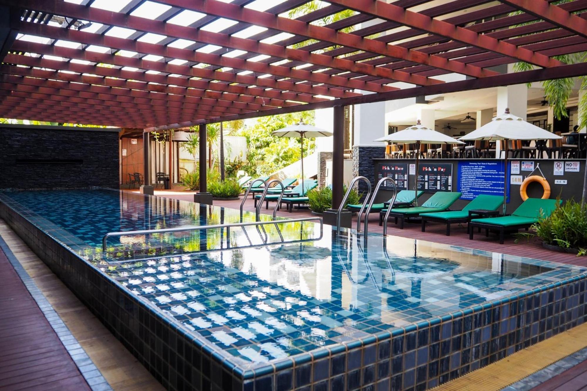 Andakira Hotel - Sha Extra Plus Patong Exterior foto
