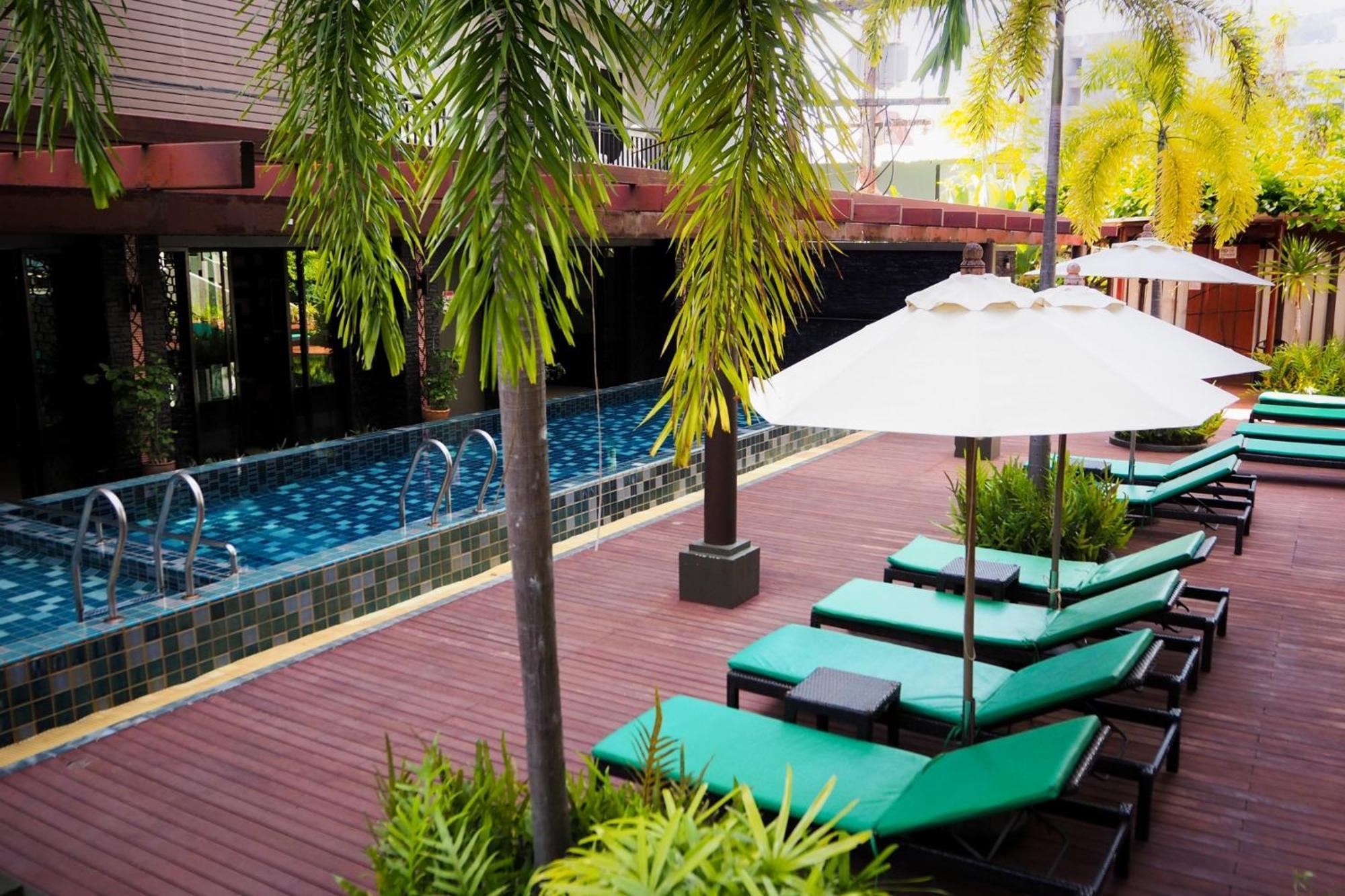 Andakira Hotel - Sha Extra Plus Patong Exterior foto